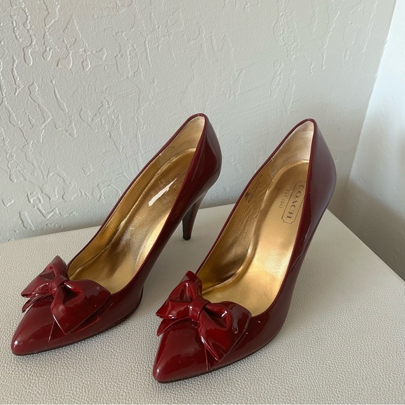 SOLD - Oxblood Red Coach Patent Leather Bow Heels - Picture 3 of 15